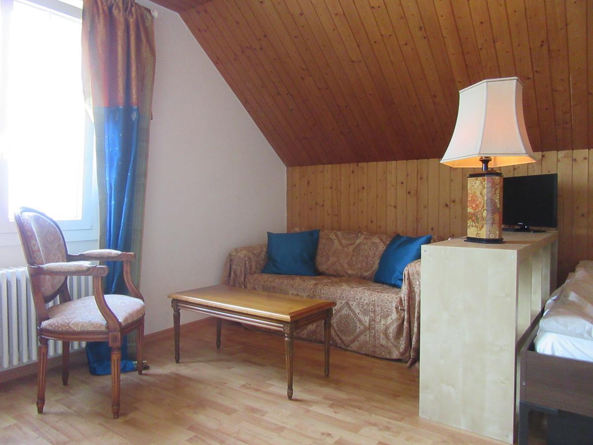 Apartamento Le Debarcadere Saint Sulpice  Exterior foto